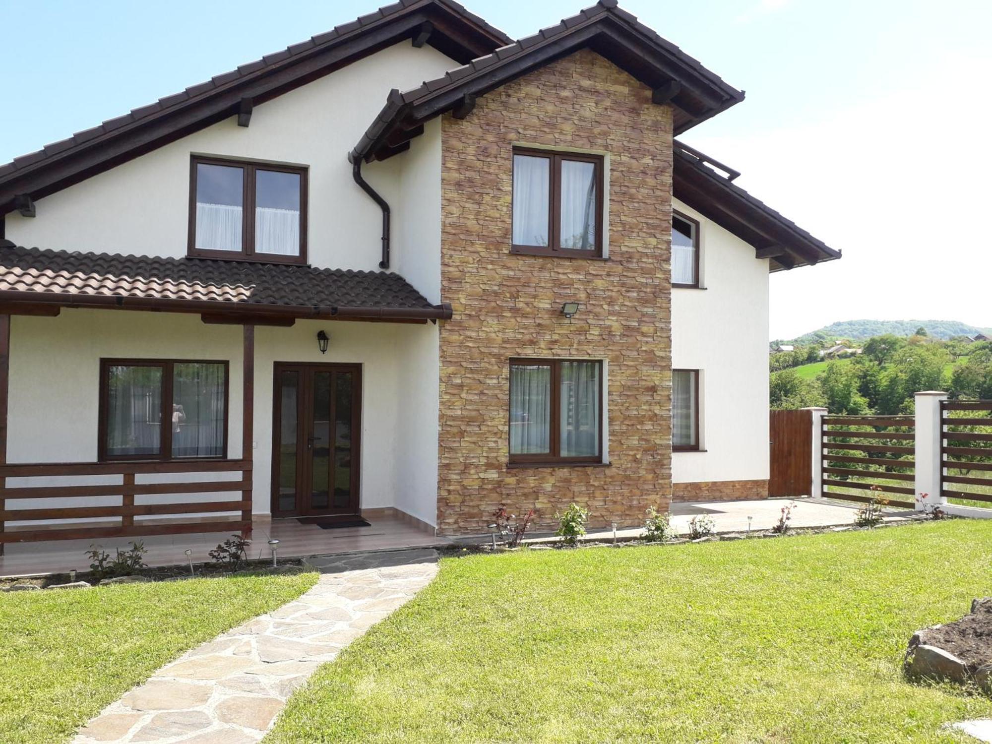 Vila Aloman Sebes  Exterior photo